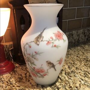 Antique Floral Bird Satin Glass Vase 1950/60
Made in Italy